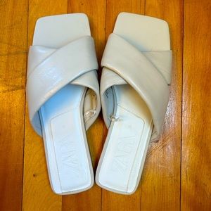 Beige Zara cross-strap sandals